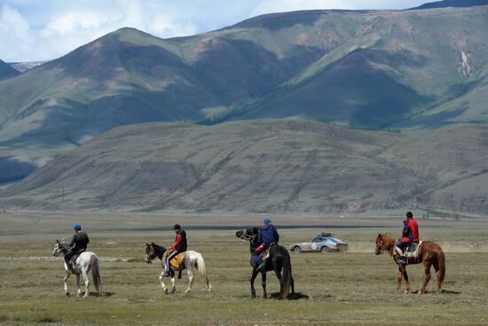Ралли на ретроавтомобилях Пекин-Париж 