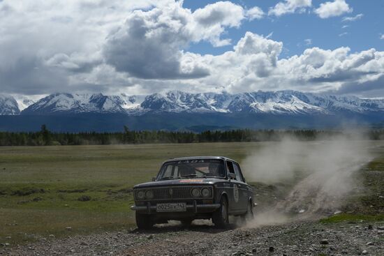 Ралли на ретроавтомобилях Пекин-Париж 