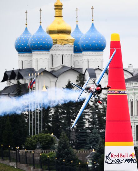 Этап чемпионата мира Red Bull Air Race в Казани. Тренировочная сессия