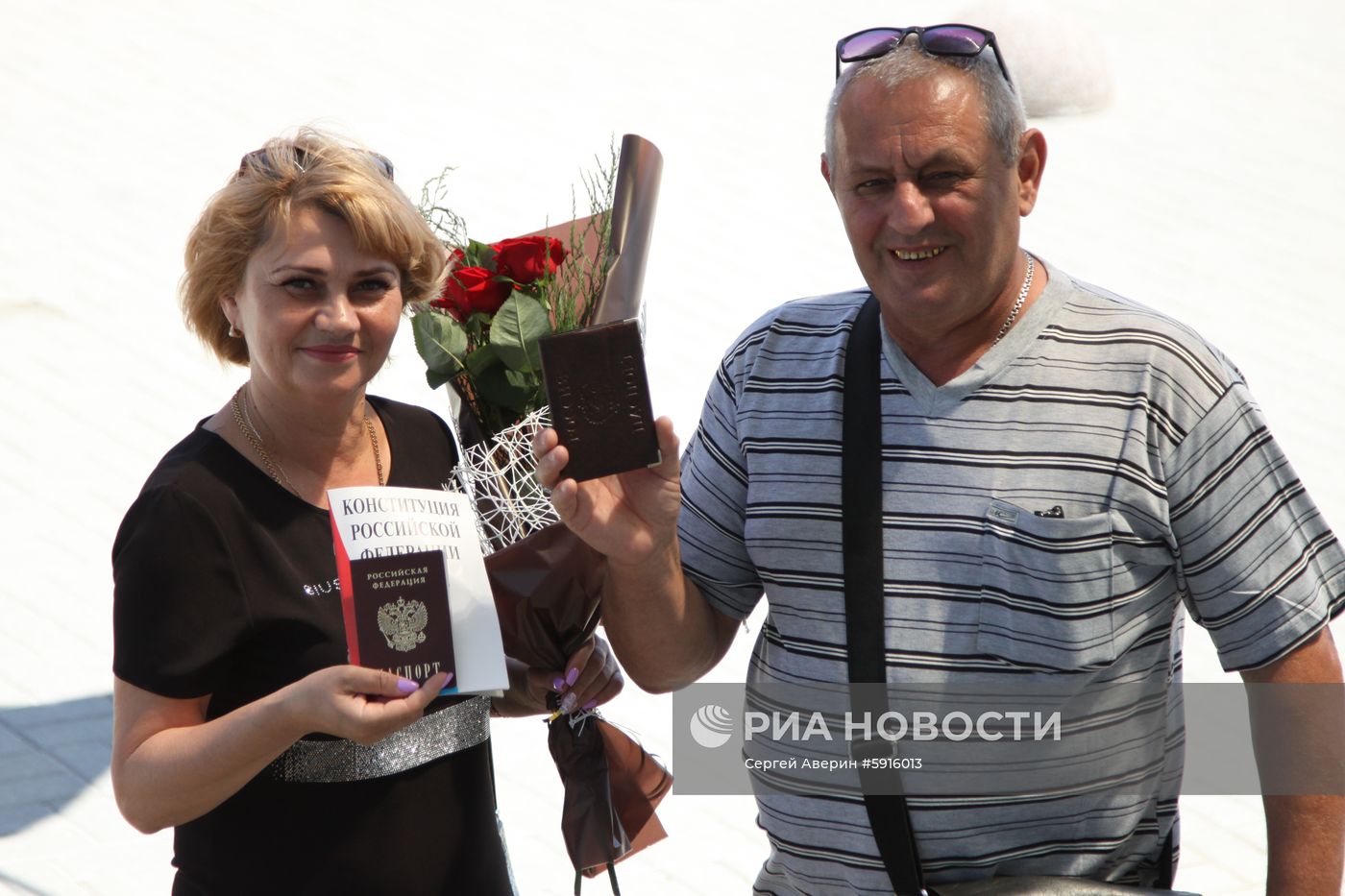 Выдача российских паспортов гражданам ДНР и ЛНР