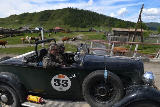 Ралли на ретроавтомобилях Пекин-Париж 