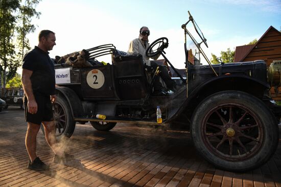 Ралли на ретроавтомобилях Пекин-Париж 