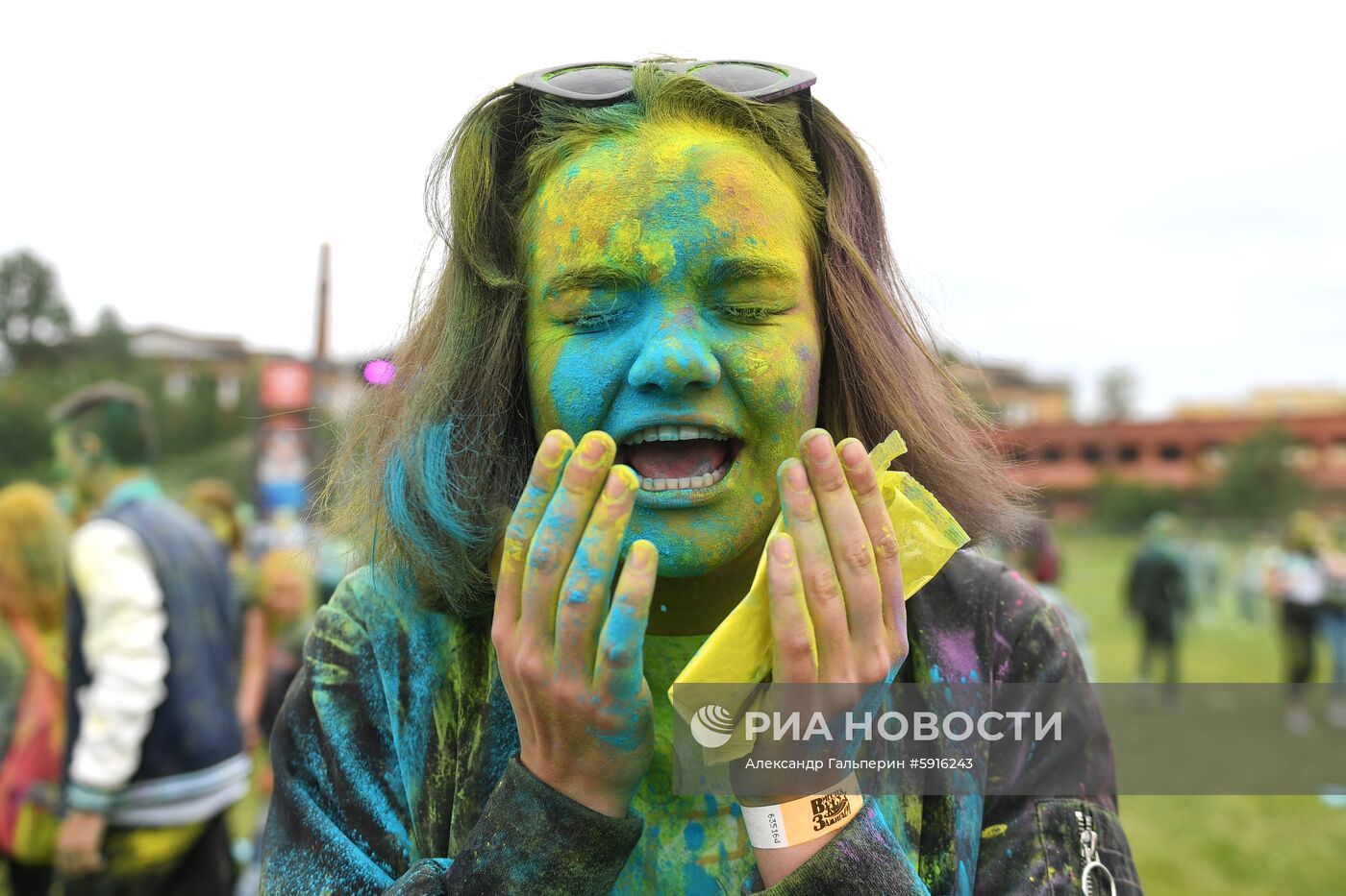 Фестиваль красок в Санкт-Петербурге