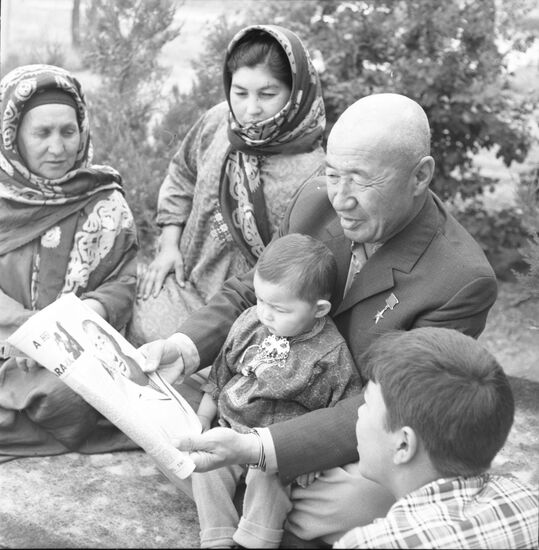 Мухаммед Бергал с семьей