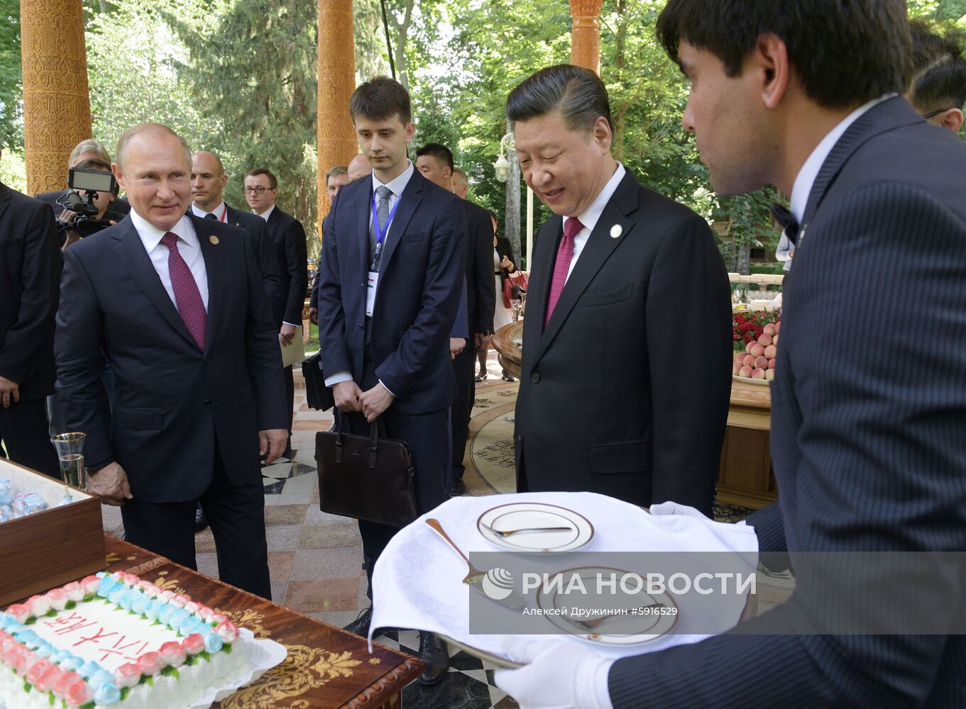 Рабочий визит президента РФ В. Путина в Таджикистан для участия в СВМДА