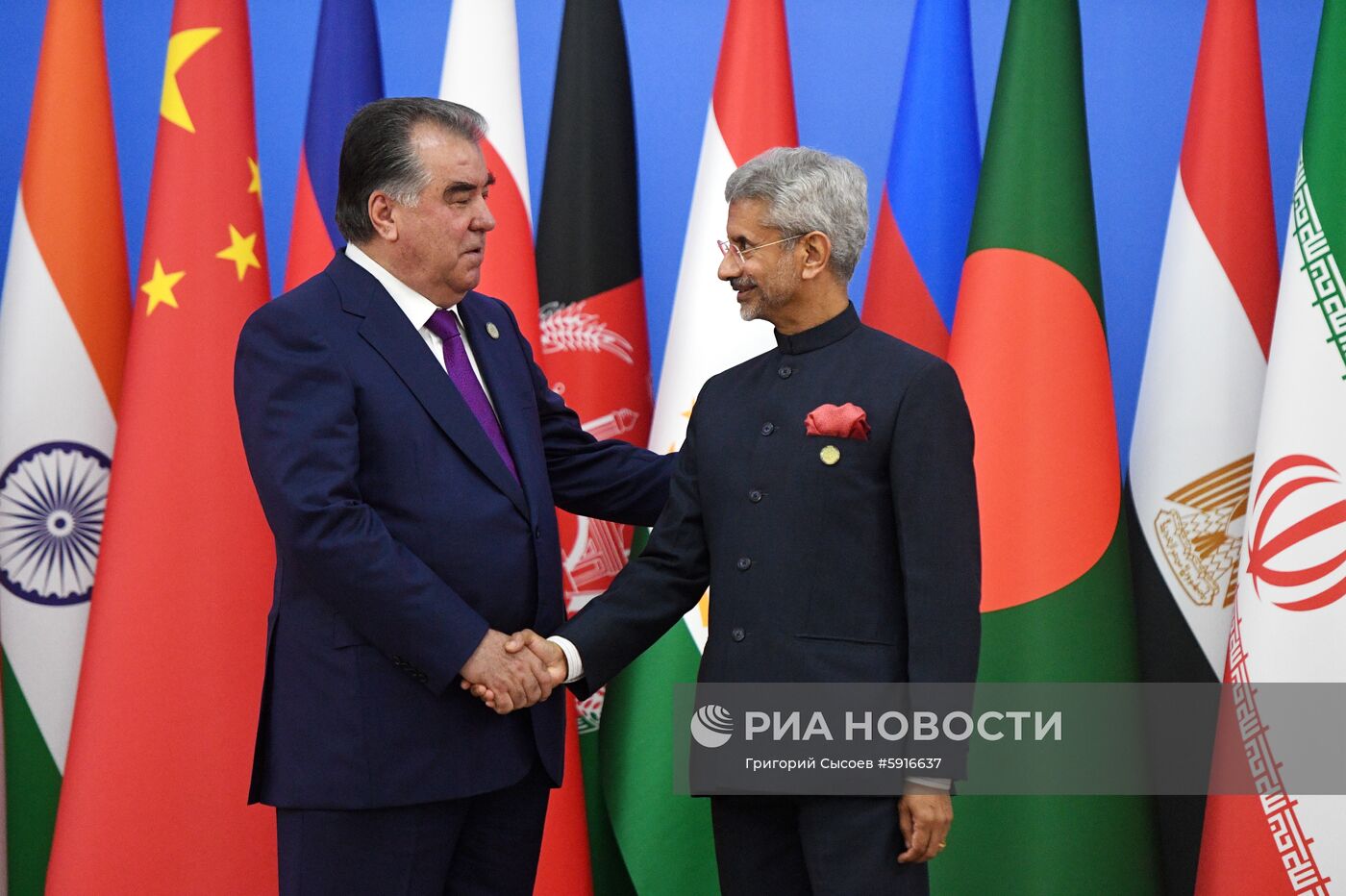 Рабочий визит президента РФ В. Путина в Таджикистан для участия в СВМДА