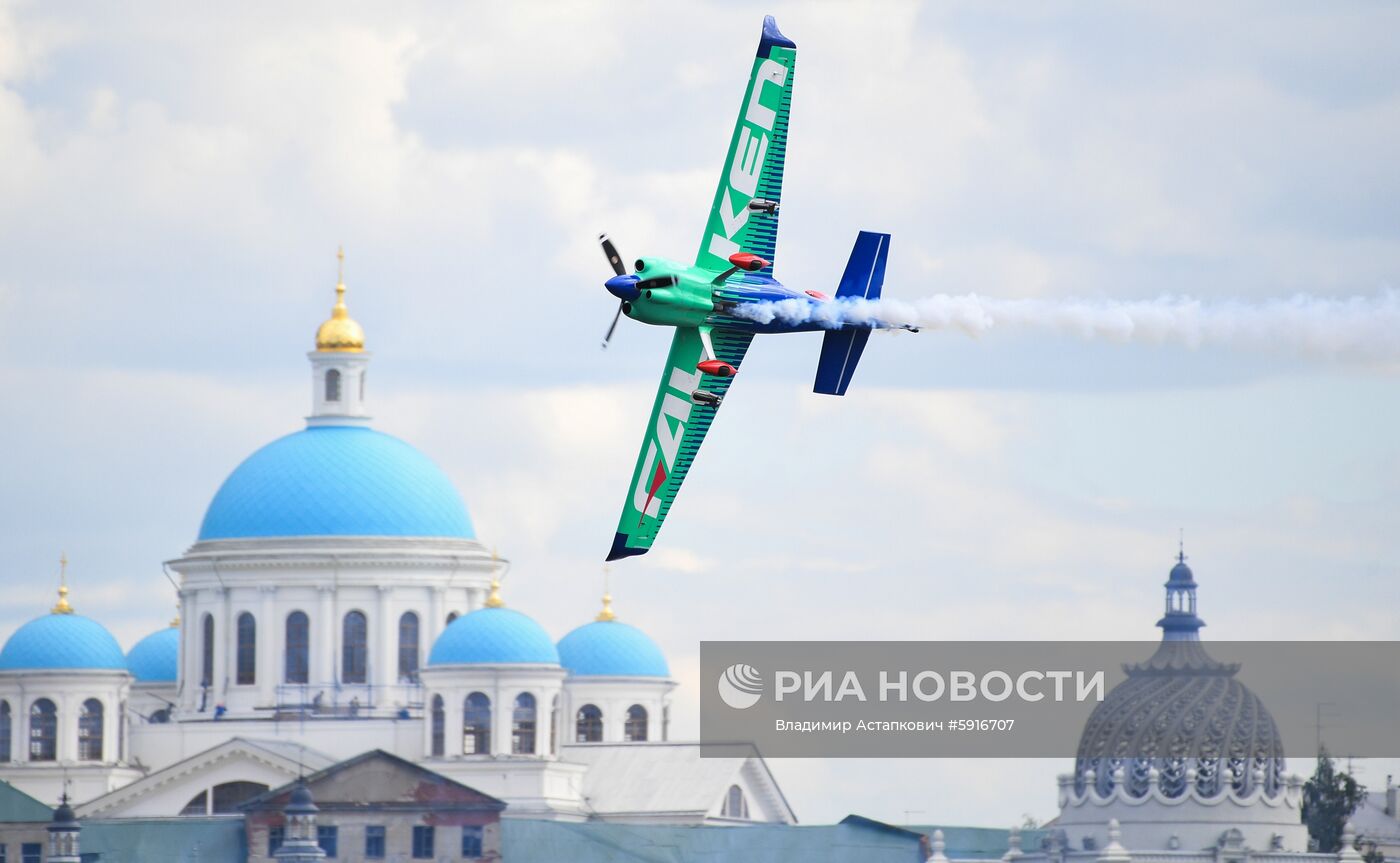 Этап чемпионата мира Red Bull Air Race в Казани. Первый день