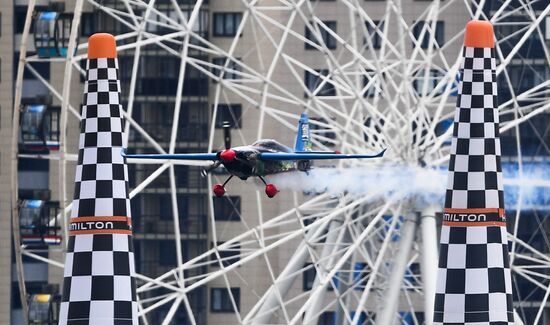 Этап чемпионата мира Red Bull Air Race в Казани. Первый день