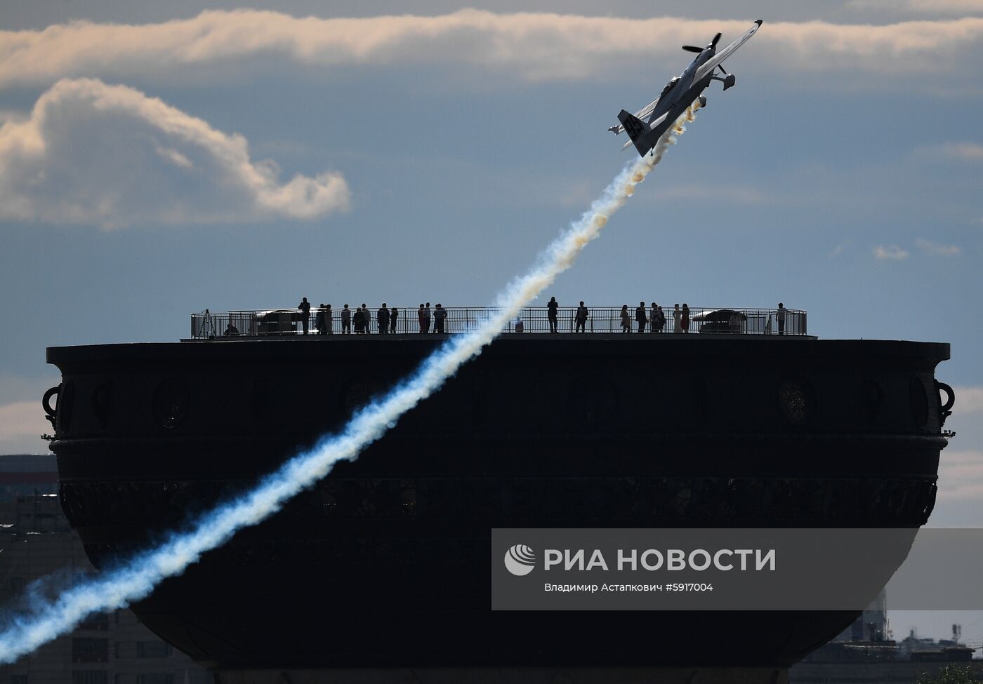 Этап чемпионата мира Red Bull Air Race в Казани. Первый день