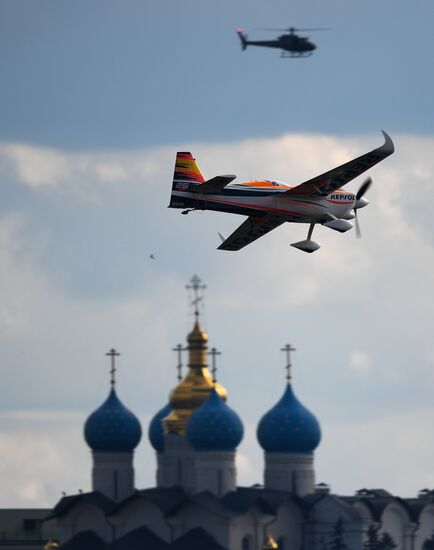 Этап чемпионата мира Red Bull Air Race в Казани. Первый день