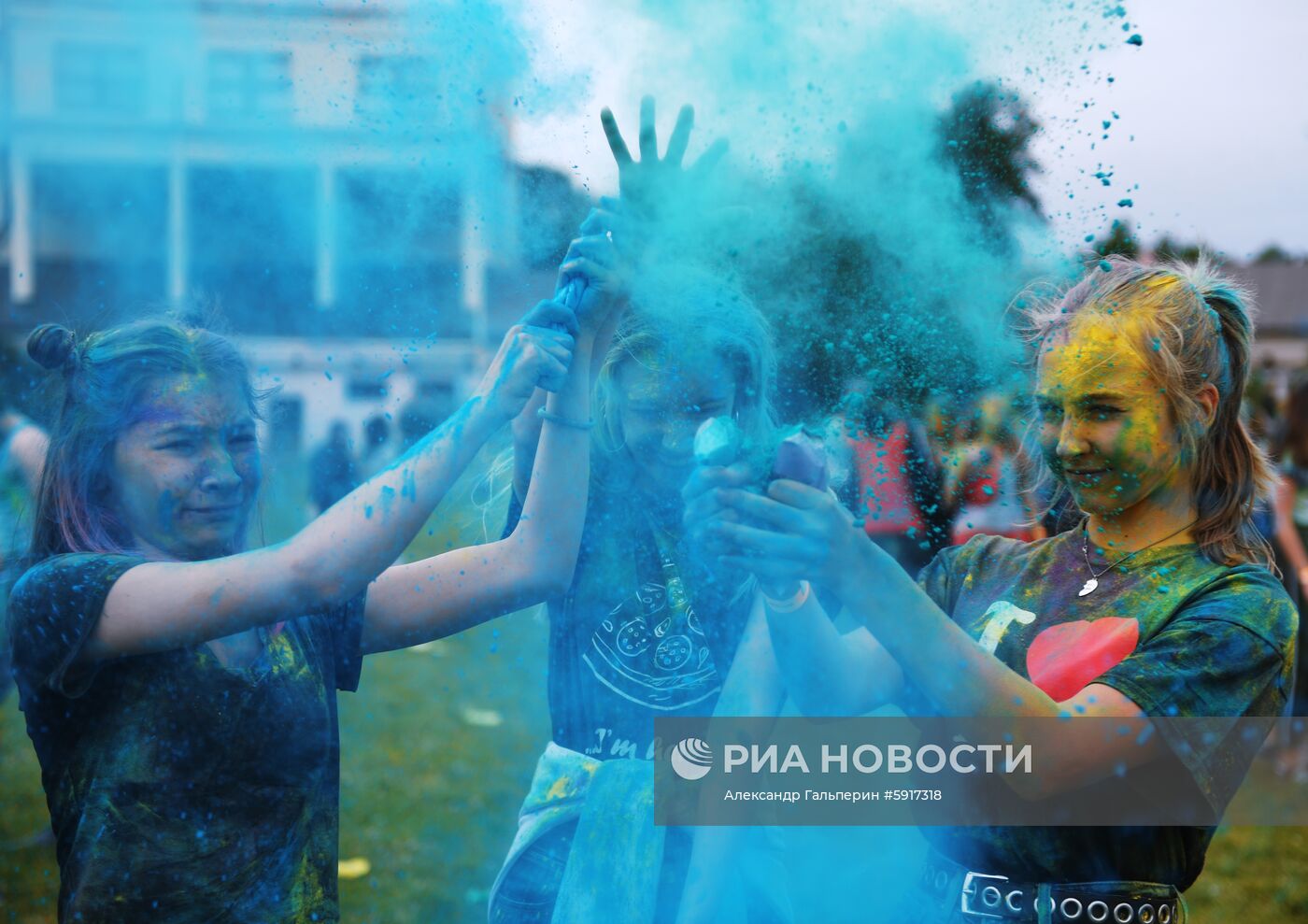 Фестиваль красок в Санкт-Петербурге