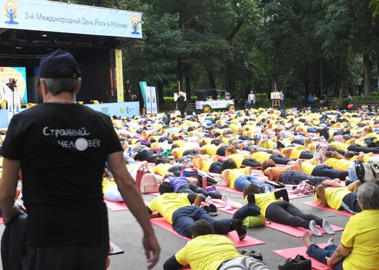 Международный день йоги в Москве