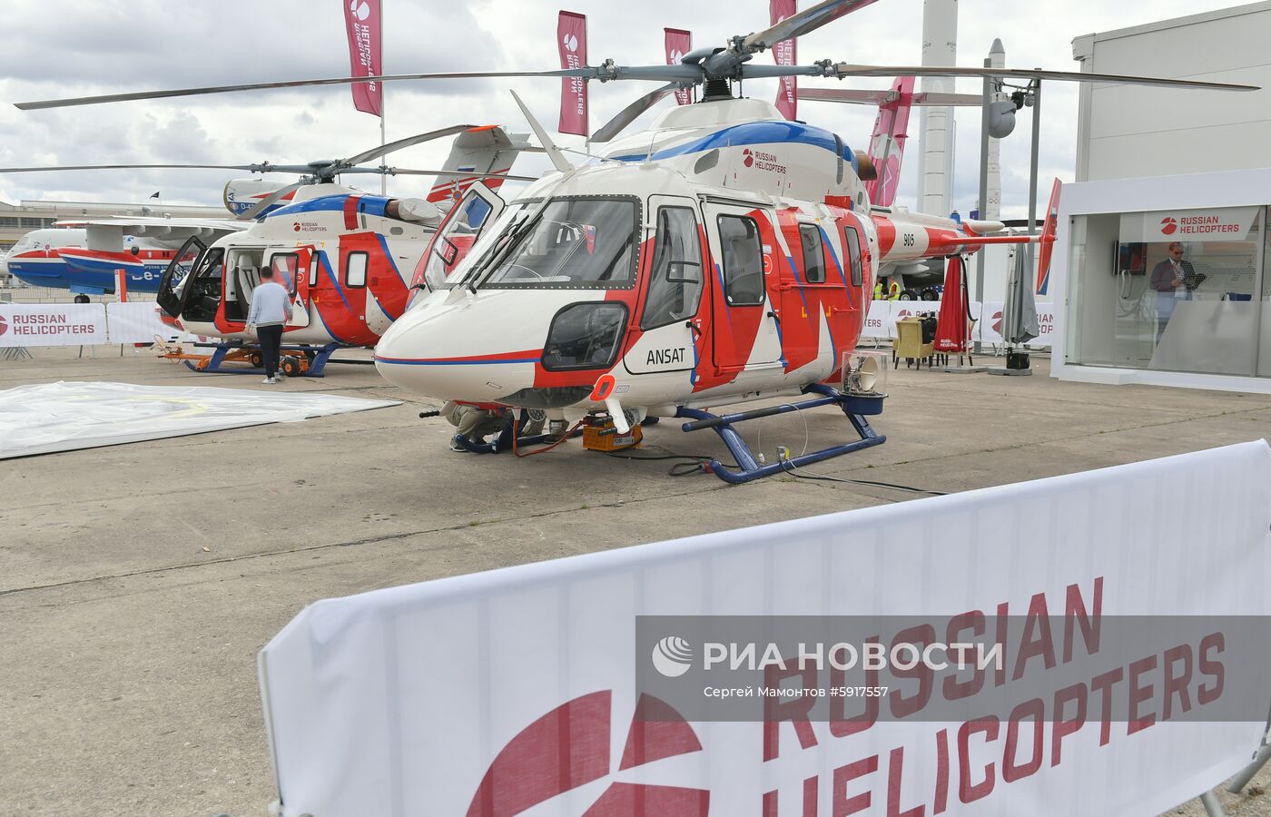 Подготовка к проведению международного авиасалона в Ле Бурже