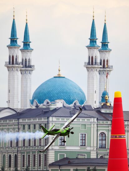 Этап чемпионата мира Red Bull Air Race в Казани. Второй день