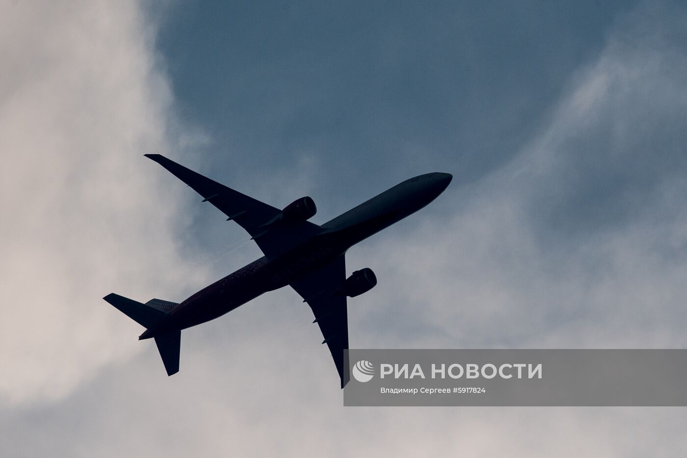 Авиалайнер