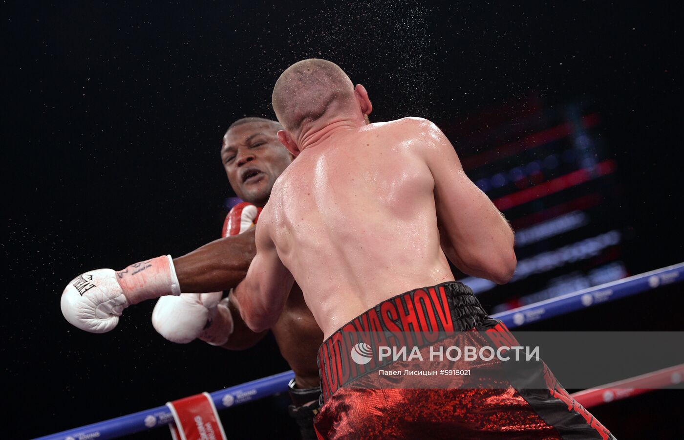 Боксерское шоу в Екатеринбурге
