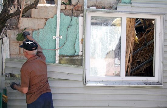 Последствия обстрела в Донецкой области