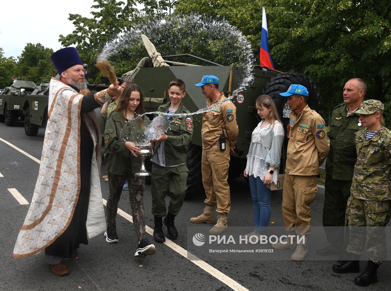 Старт бронепробега "Дорога мужества" 