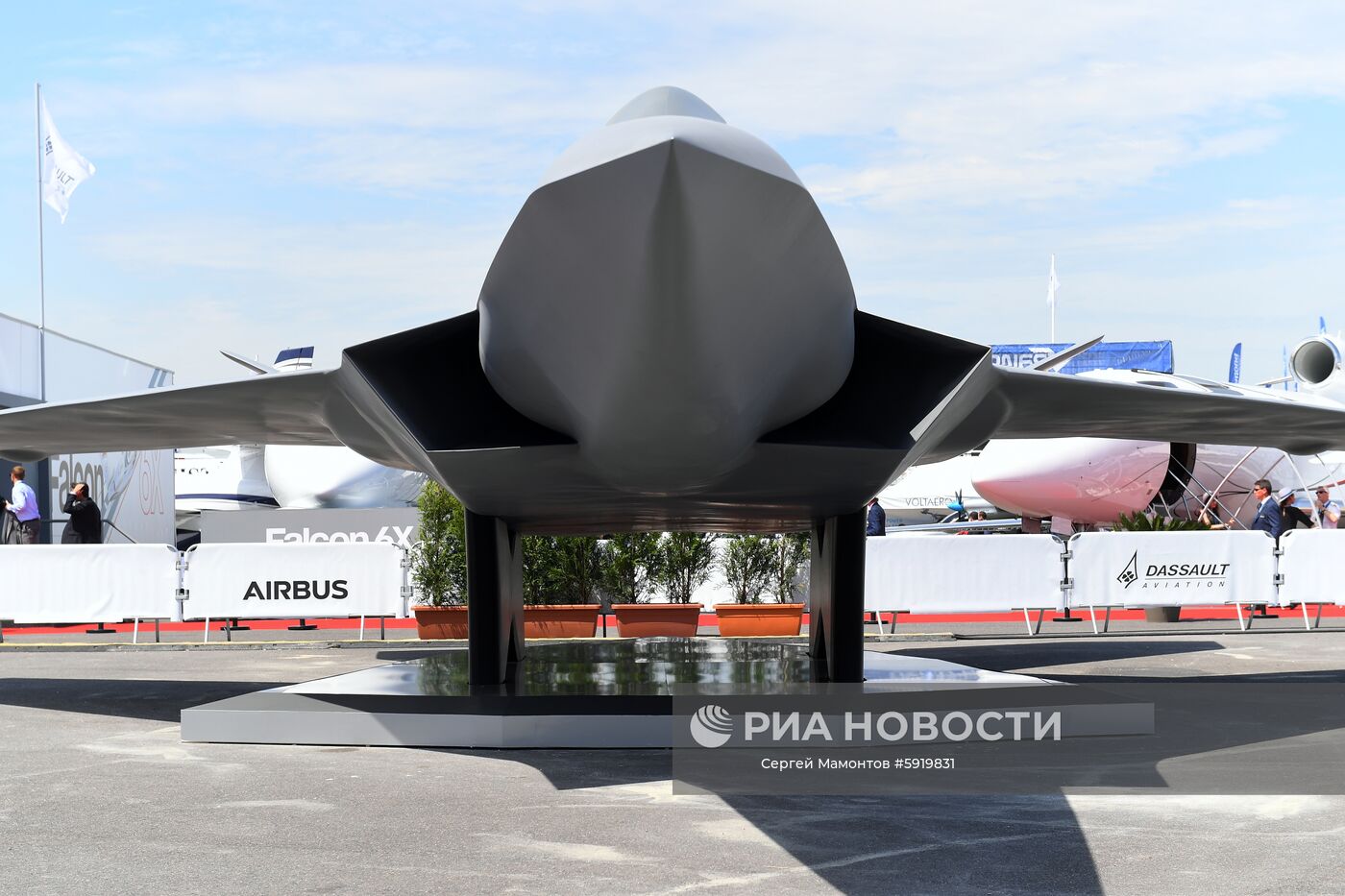 Полноразмерный макет новейшего европейского истребителя 5-го поколения NGF (Next Generation Fighter) на международном аэрокосмическом салоне Paris Air Show 2019 во Франции. Место: Франция, Ле Бурже. Автор: Сергей Мамонтов/РИА Новости. Международный авиасалон в Ле-Бурже. День второй