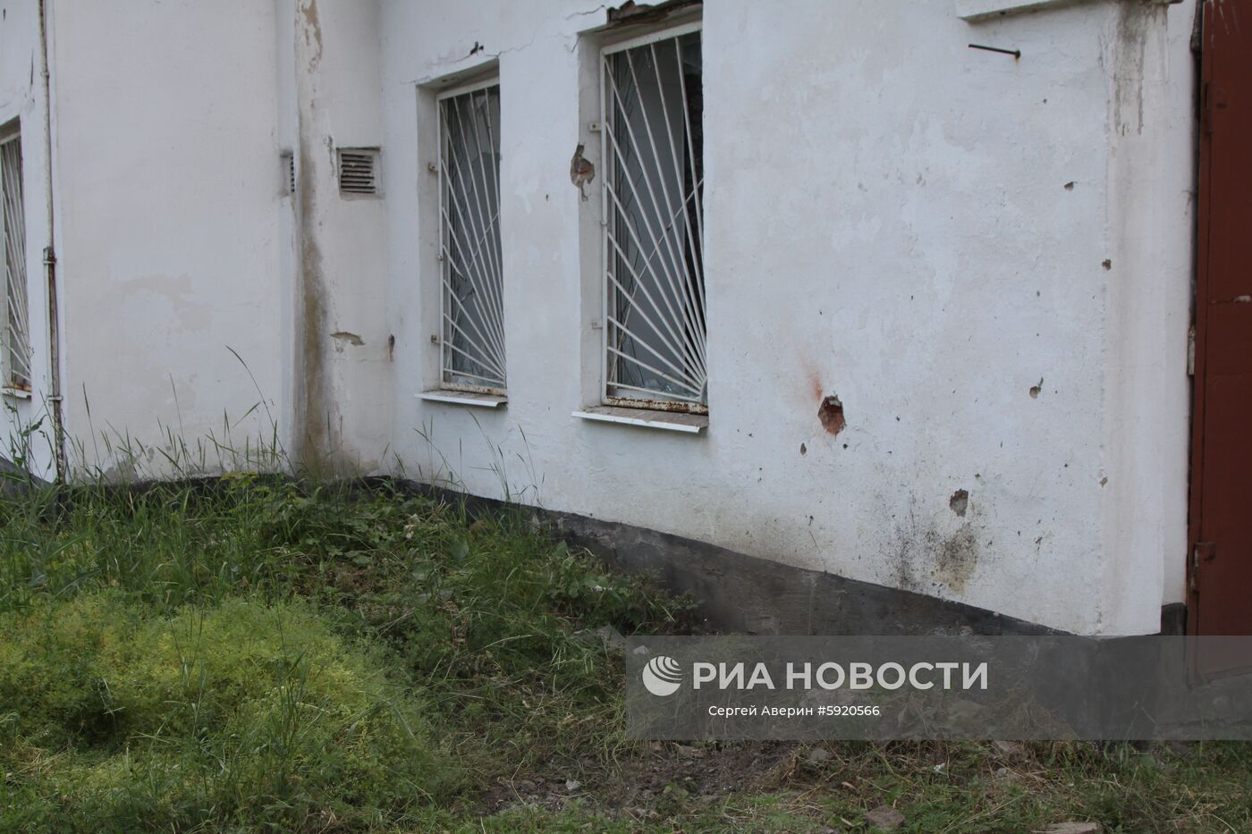 Последствия обстрела в Донецке