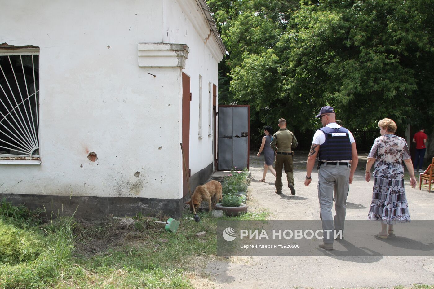 Последствия обстрела в Донецке