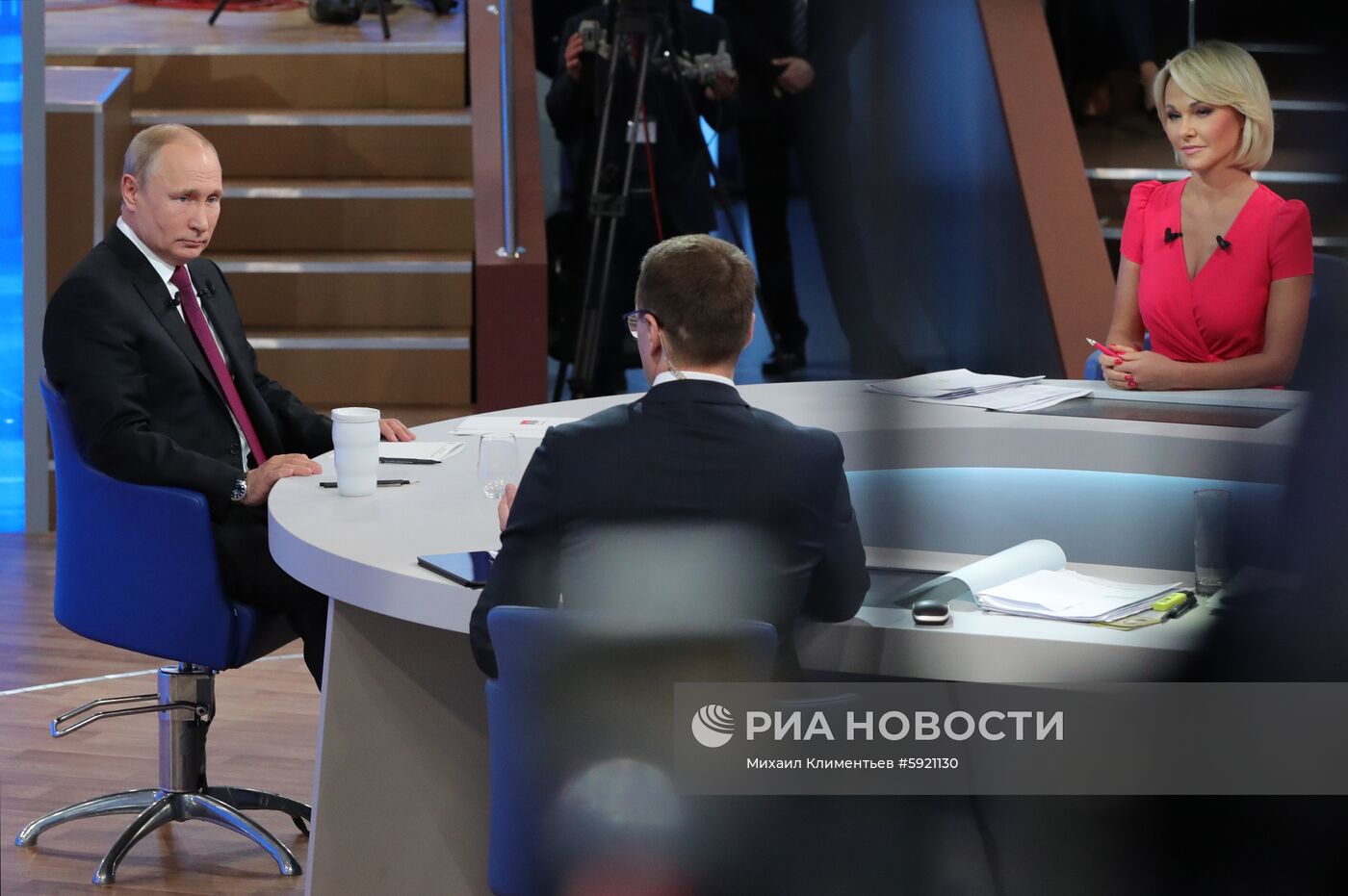 Прямая линия с президентом РФ Владимиром Путиным