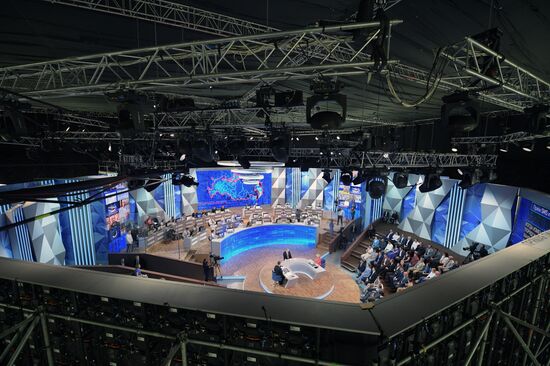 Прямая линия с президентом РФ Владимиром Путиным