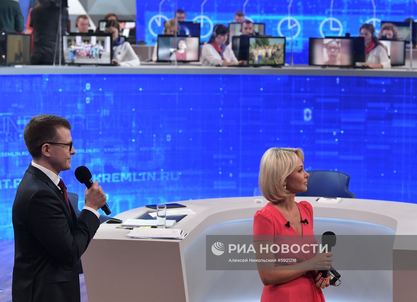 Прямая линия с президентом РФ Владимиром Путиным