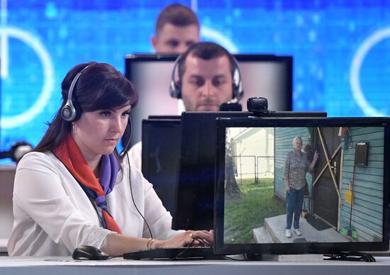 Прямая линия с президентом РФ Владимиром Путиным