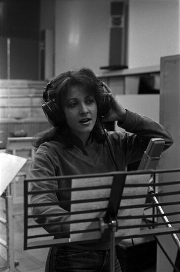 Советская певица Марина Капуро