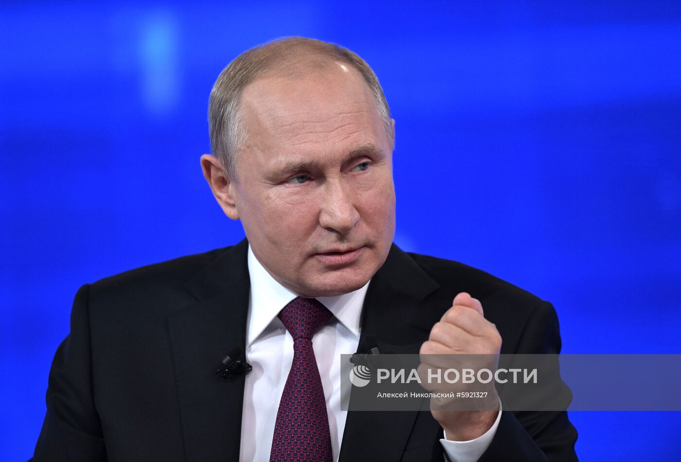 Прямая линия с президентом РФ Владимиром Путиным