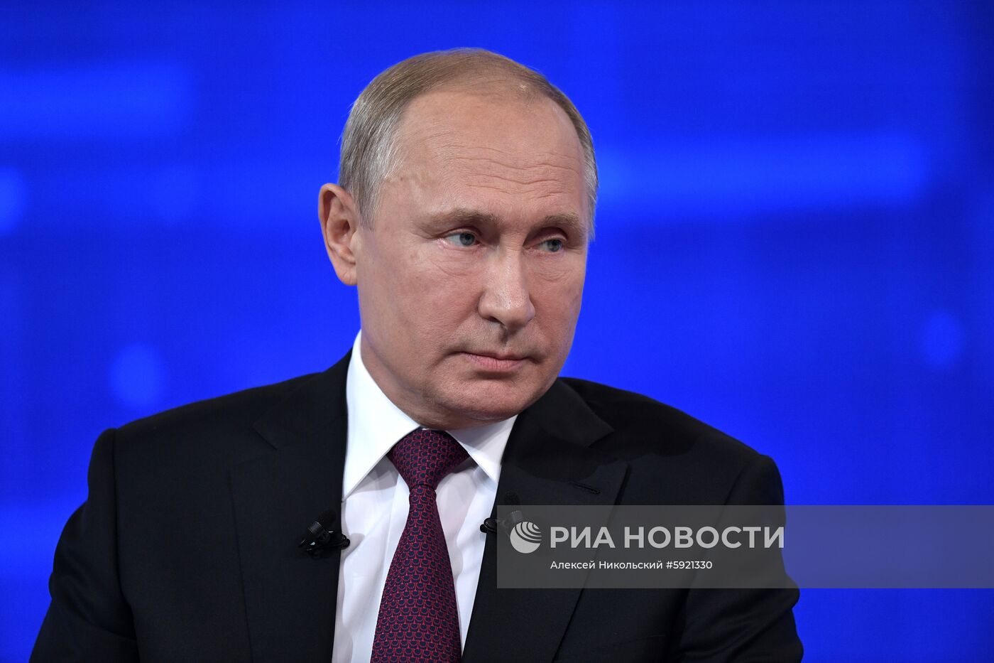 Прямая линия с президентом РФ Владимиром Путиным