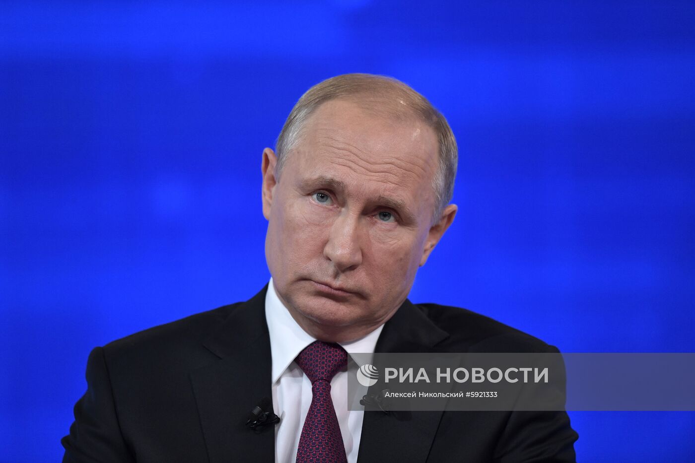 Прямая линия с президентом РФ Владимиром Путиным