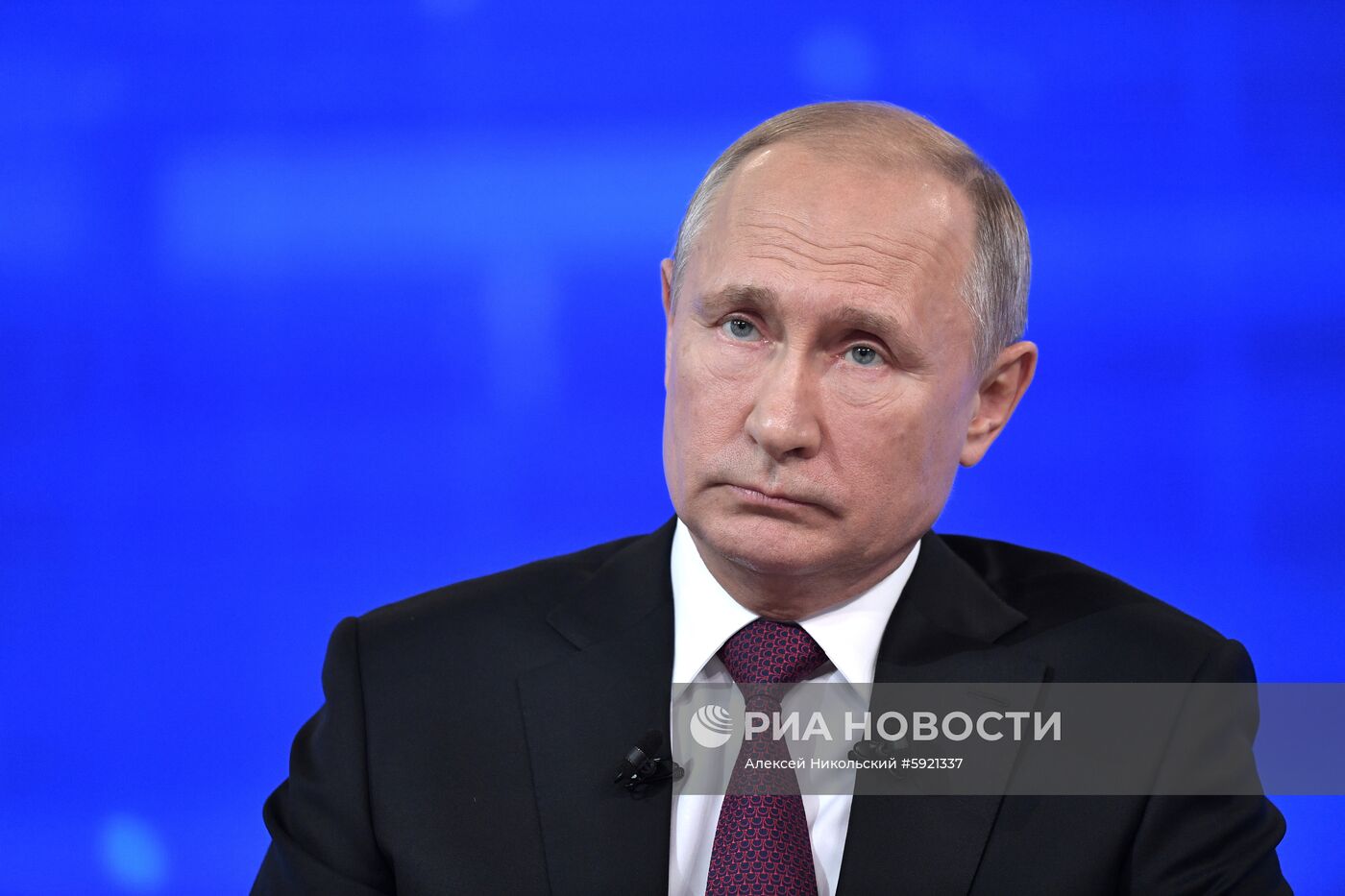 Прямая линия с президентом РФ Владимиром Путиным