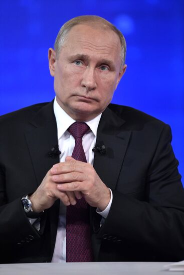 Прямая линия с президентом РФ Владимиром Путиным