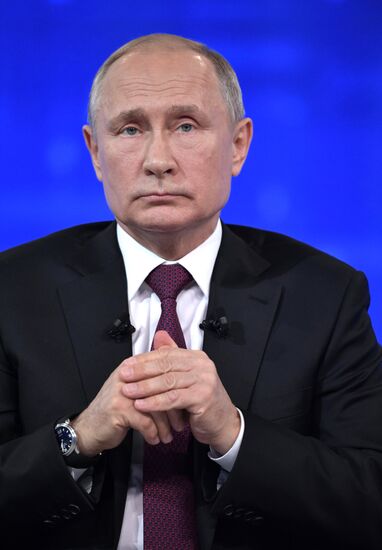 Прямая линия с президентом РФ Владимиром Путиным