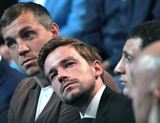  Ежегодная специальная программа "Прямая линия с Владимиром Путиным"