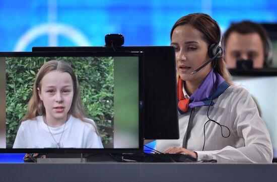 Прямая линия с президентом РФ Владимиром Путиным