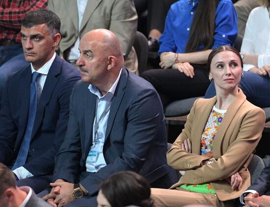 Прямая линия с президентом РФ Владимиром Путиным