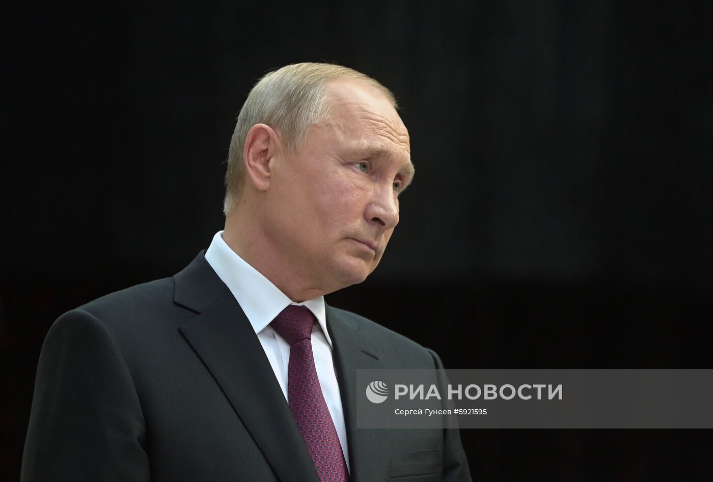 Прямая линия с президентом РФ Владимиром Путиным