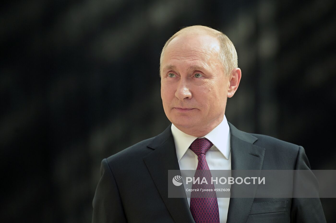 Прямая линия с президентом РФ Владимиром Путиным