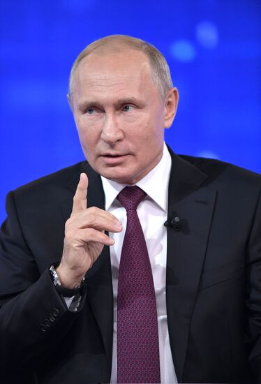 Прямая линия с президентом РФ Владимиром Путиным