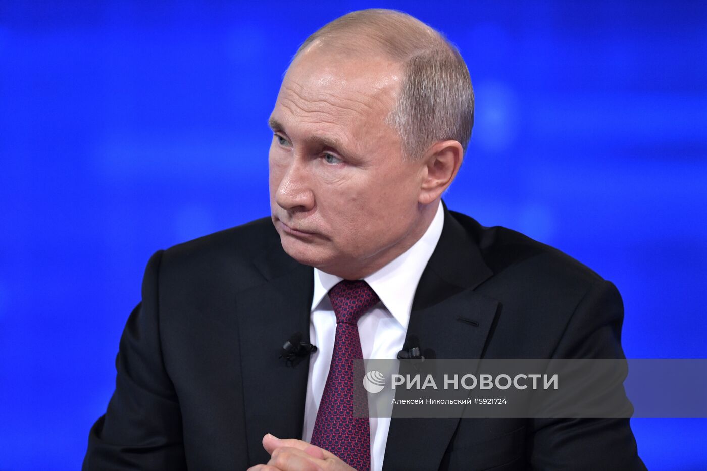 Прямая линия с президентом РФ Владимиром Путиным