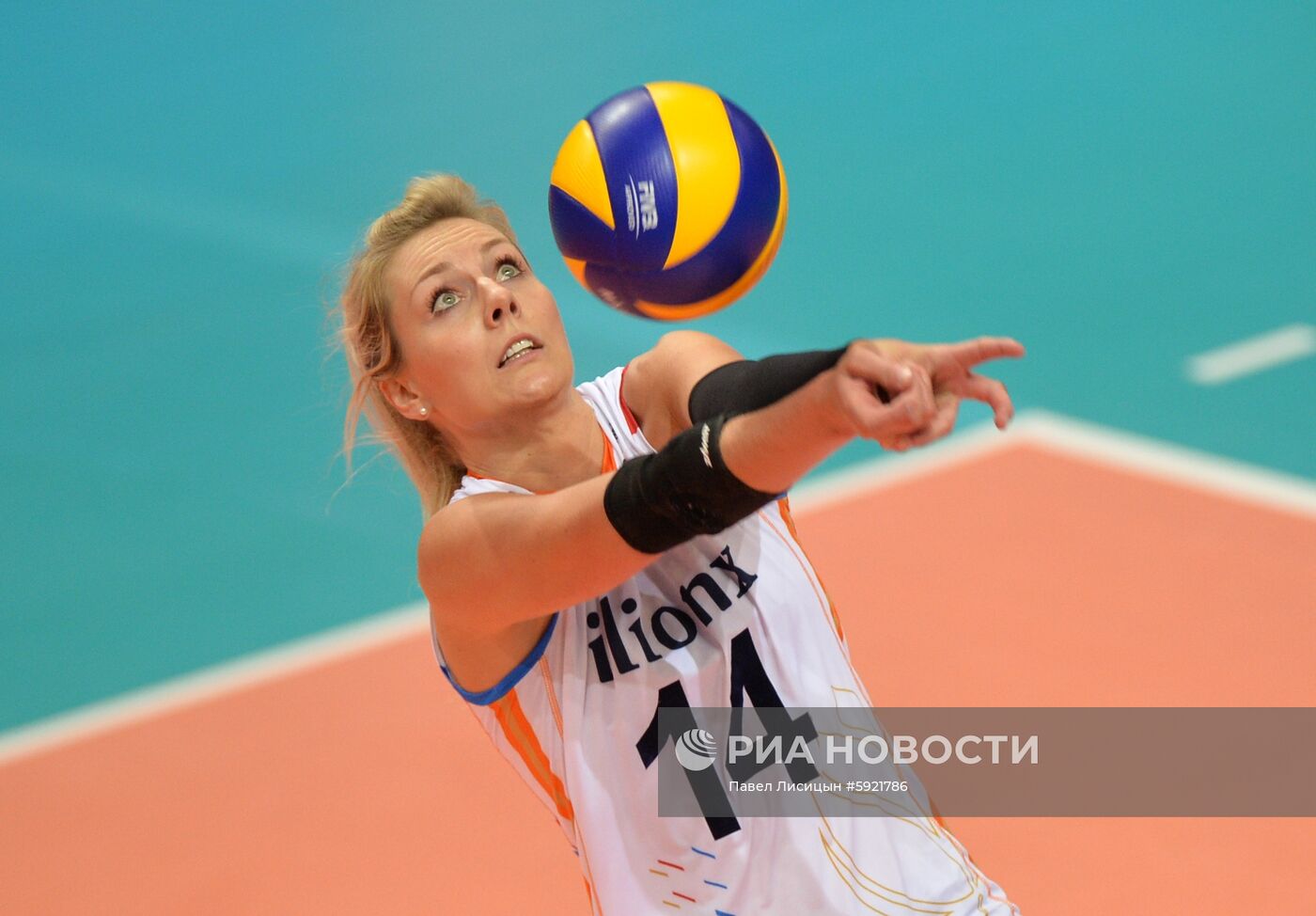 Волейбол. Женщины. Этап Лиги наций. Матч Россия - Нидерланды