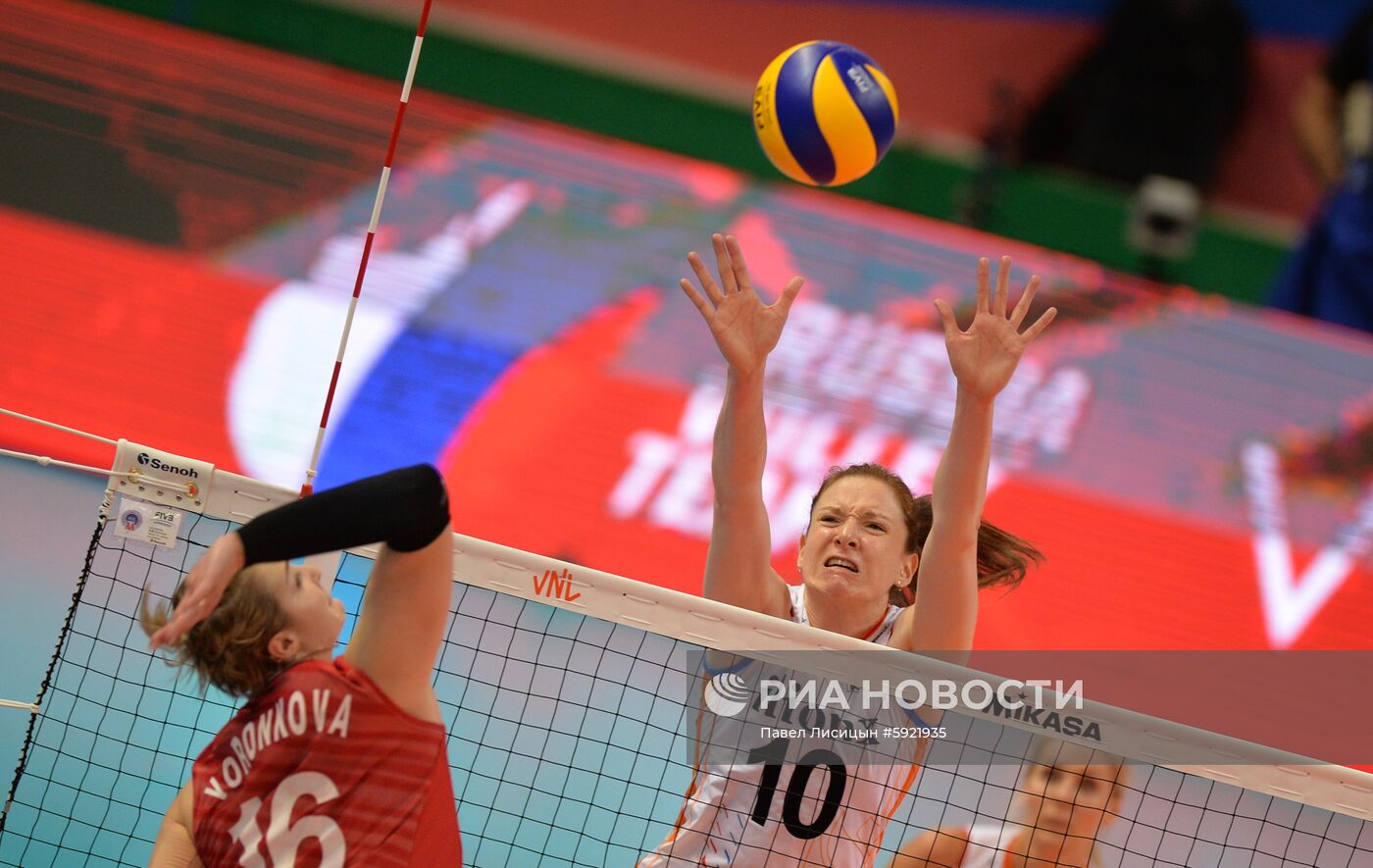 Волейбол. Женщины. Этап Лиги наций. Матч Россия - Нидерланды