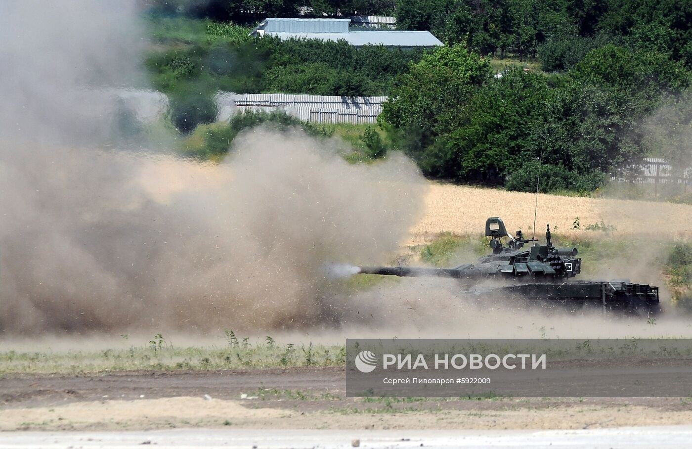 Тренировка динамического показа вооружения в рамках форума "Армия-2019" 