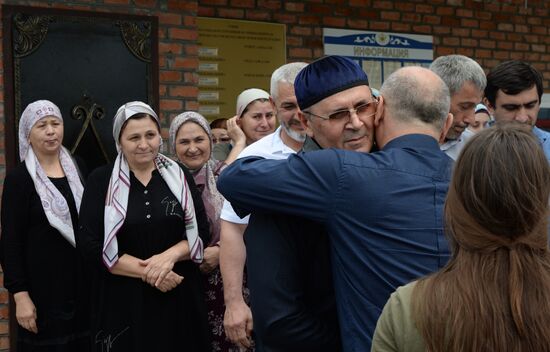 О. Титиев вышел на свободу по УДО