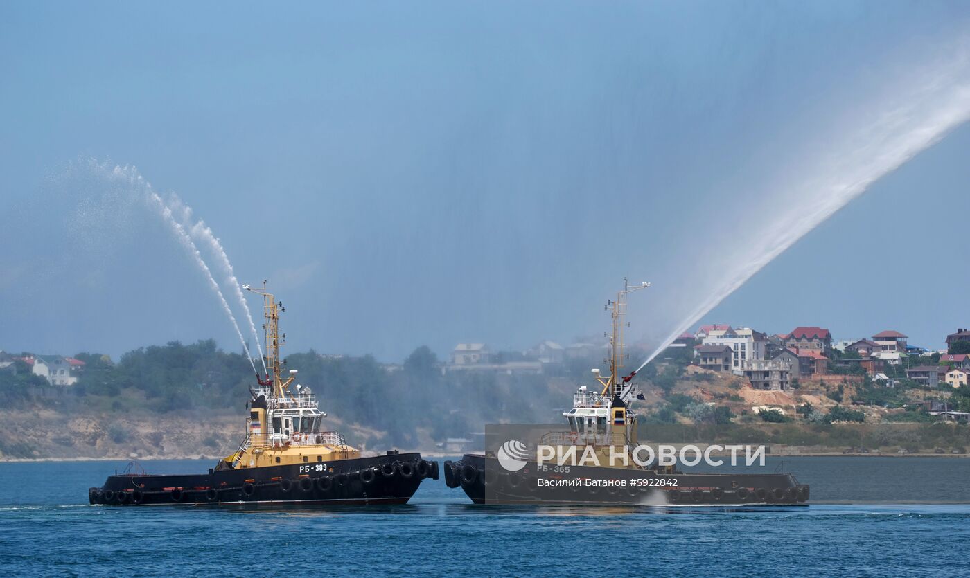 Тренировка военно-технического форума «Армия-2019» в Севастополе