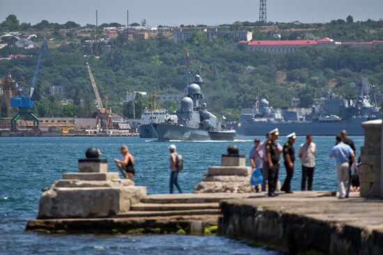 Тренировка военно-технического форума «Армия-2019» в Севастополе