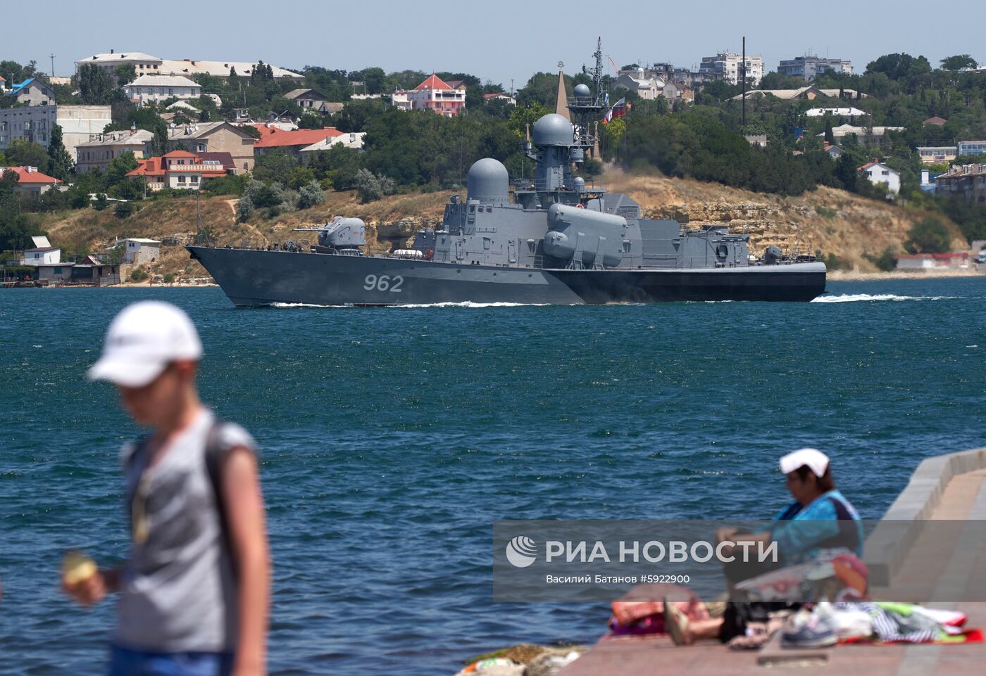 Тренировка военно-технического форума «Армия-2019» в Севастополе